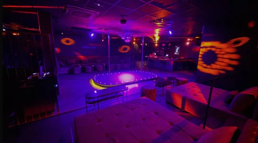 BadaClub cote Club