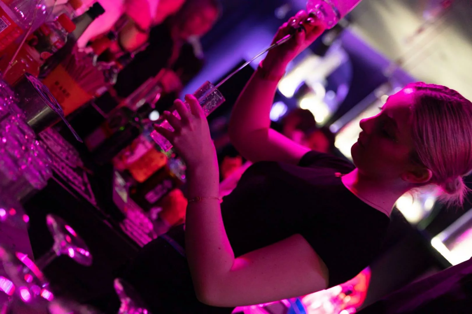 Club400 Barmaid
